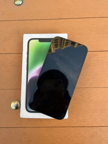 prodam-aifon-14-big-0