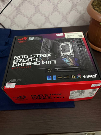 almaty-prodam-prodam-materinskuiu-platu-rog-strix-b760-i-gaming-wifi-byla-v-ispolzovanii-nedolgo-big-0