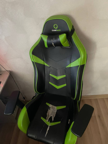 perekupy-vse-srocno-siuda-prodam-pk-ocen-srocno-cenu-predlagaite-polnyi-komplekt-big-1