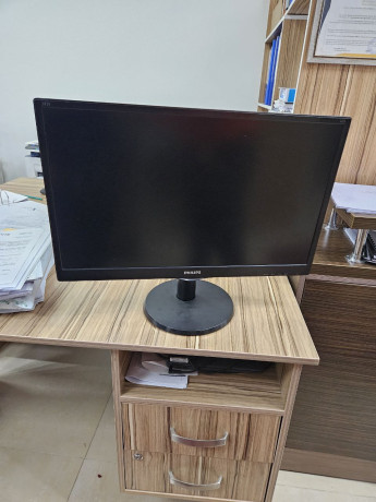 hdmi-lcd-60hz-kolonki-vstroennye-big-1