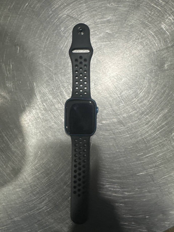 apple-watch-series-7-otlicnoe-sostoianie-big-0