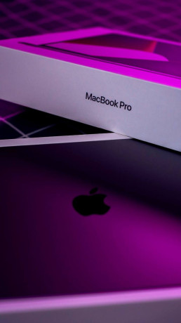 srocno-prodaiu-macbook-pro-m1-max-big-0