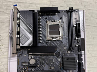 prodam-komplekt-mat-plata-asrock-b650-hdvm2-i-ryzen-5-7600x