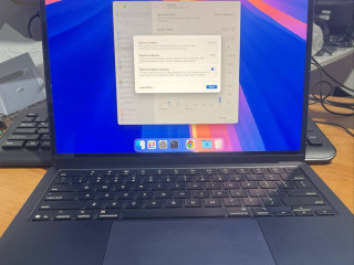 prodam-macbook-air-m4-16gb-256gb-ssd-136-diuim-cvet-temno-sinii