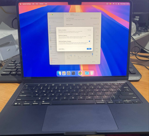 prodam-macbook-air-m4-16gb-256gb-ssd-136-diuim-cvet-temno-sinii-big-0