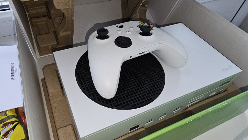 prodam-xbox-series-s-big-0