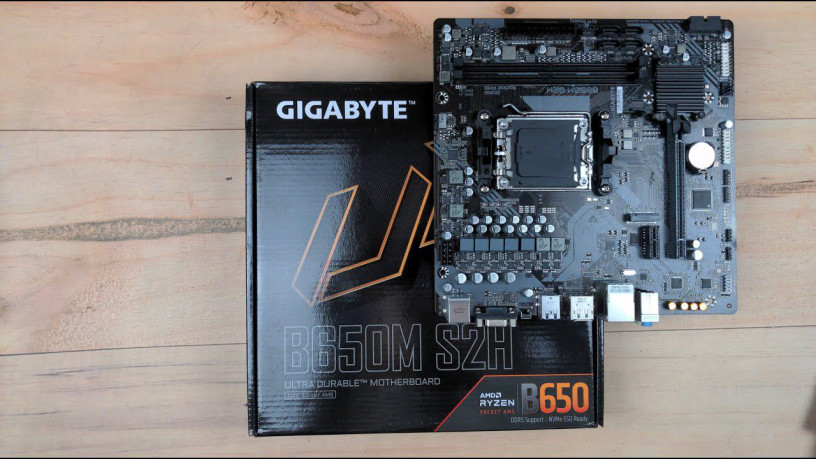 materinskaia-plata-ot-gigabait-b650m-big-0