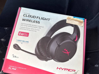 prodam-besprovodnye-usi-bral-god-nazad-v-belom-vetre-s-garantiei-v-otlicnom-sostoianii-zvuk-i