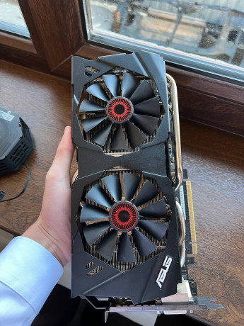 prodaiu-videokartu-asus-rog-strix-gtx-980-4gb-big-0