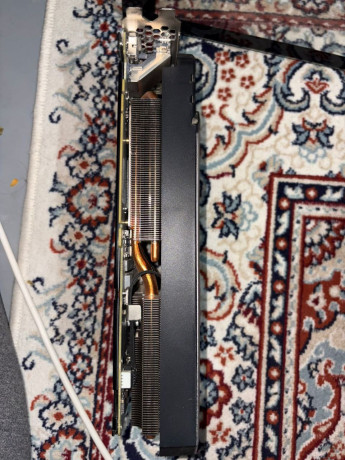 prodam-videokartu-1070-ti-big-4