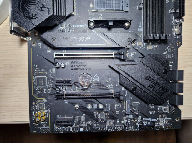 prodam-novuiu-b550-msi-mpg-big-0