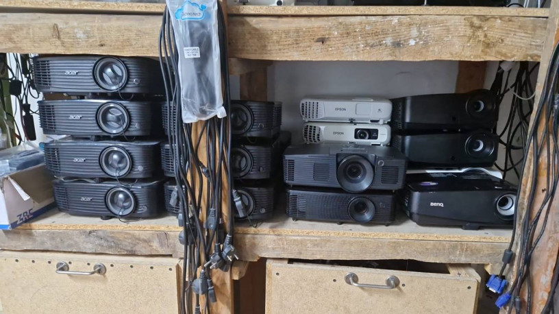 prodam-proektory-ot-50000-tenge-do-145-000-tenge-est-firmy-epson-beng-optoma-infocus-acer-vivitek-o-big-0