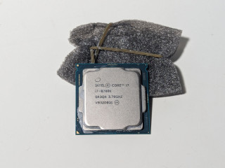 prodaiutsia-komplektuiushhie-dlia-pk-vse-v-rabocem-sostoianii