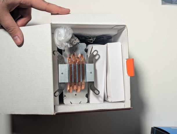 prodaiutsia-komplektuiushhie-dlia-pk-vse-v-rabocem-sostoianii-big-2