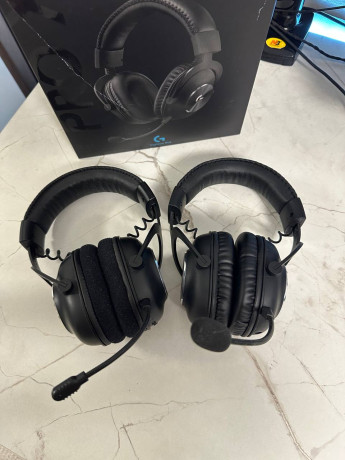 nausniki-logitech-g-pro-x-big-0