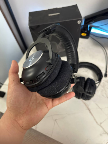 nausniki-logitech-g-pro-x-big-3