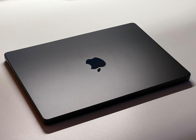 macbook-pro-14-m4-pro-14-iader-cpu-20-iader-gpu-topovaia-konfiguraciia-big-4