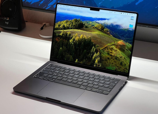 macbook-pro-14-m4-pro-14-iader-cpu-20-iader-gpu-topovaia-konfiguraciia-big-1