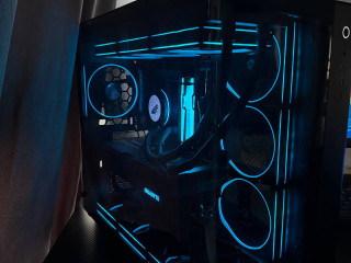 prodaiu-gotovyi-igrovoi-i-rabocii-kompiuter-so-vsem-ot-korpusa-do-kresla