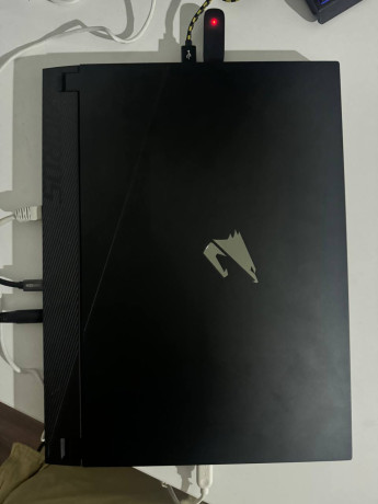 prodam-noutbuk-gigabyte-aorus-15-bsf-big-1