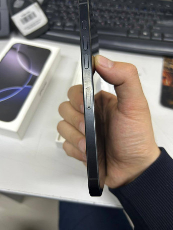 prodam-iphone-16-pro-max-256gb-black-big-4