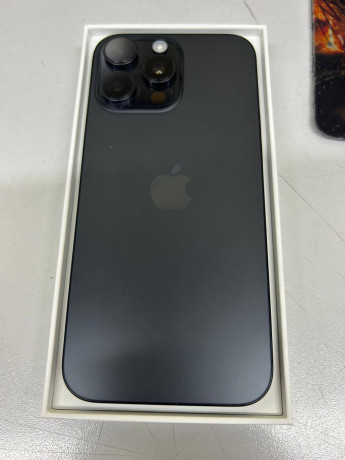 prodam-iphone-16-pro-max-256gb-black-big-1