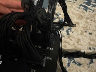 prodam-blok-pitaniia-na-850w-almaty