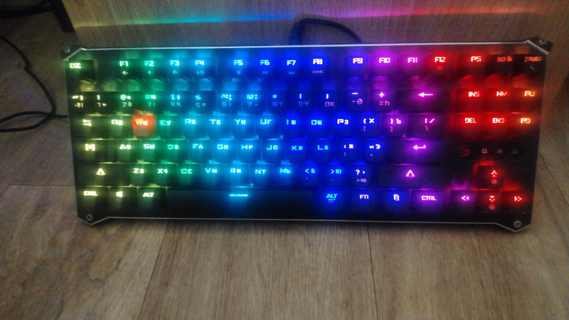 klava-bloody-a4tech-sost-ideal-xot-svap-oranz-svici-cena-15000-big-1