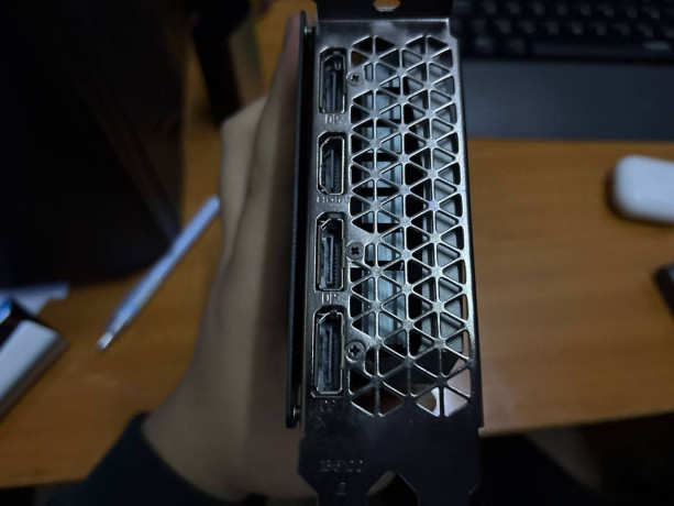 prodam-videokartu-rtx-3050-8gb-zotac-big-2