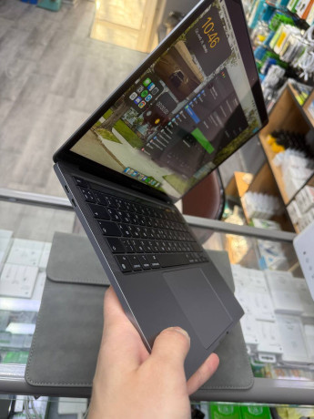 macbook-pro-13-m2-big-2