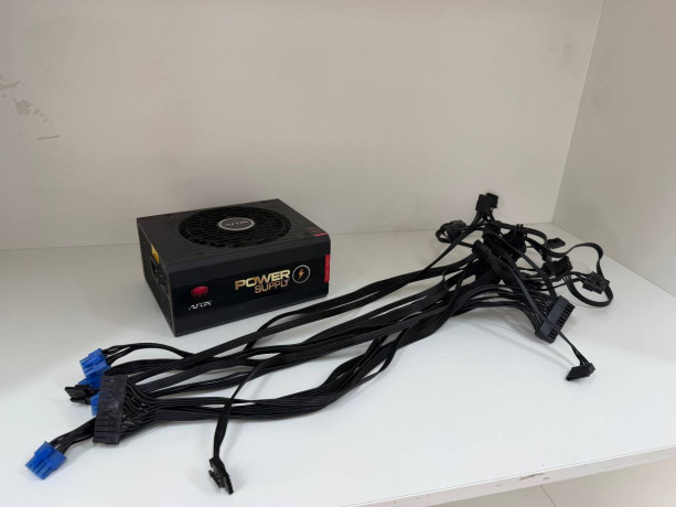 blok-pitaniia-afox-1600w-modulnyi-4x-po-2x8pin-3x-satamolex-1x-8pin-cpu-1x-24pin-big-0