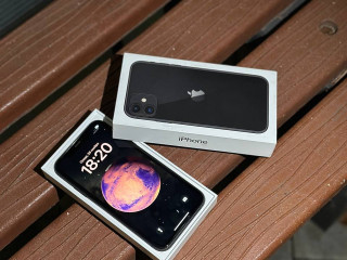 prodam-aifon-11-64gb-black-s-korobkoi-akb-78-vse-rodnoe-sostoianie-idealnoe-bez-carapin-i-sko