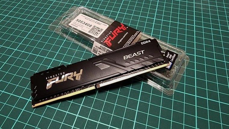 prodam-plaski-32-gb-kingston-fury-kf3600c18d432gx-90k-za-plasku-big-0