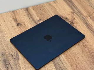 macbook-air-m2-bu-kak-novyi-vsego-6-ciklov-perezariada
