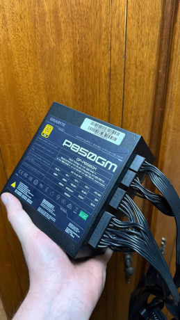 blok-pitaniia-gigabyte-p850gm-gold-polnostiu-modulnyi-goldovyi-sertifikat-net-odnogo-snura-big-0