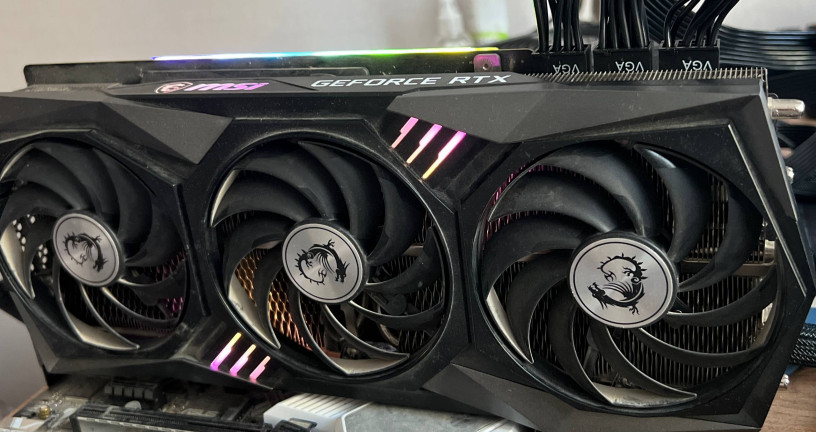 rtx-3080-msi-gaming-z-trio-12gb-384bit-190k-big-0