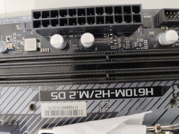 prodam-mat-platu-h610m-big-1