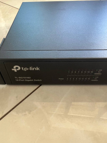 prodam-kommutator-16-portovyi-gigabitnyi-big-1