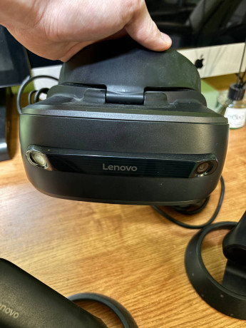prodam-srocno-lenovo-vr-explorer-big-1