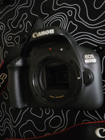 kamera-canon-eos-4000d-big-4