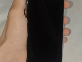 ekran-menialsia-otpecatok-ne-rabotaet