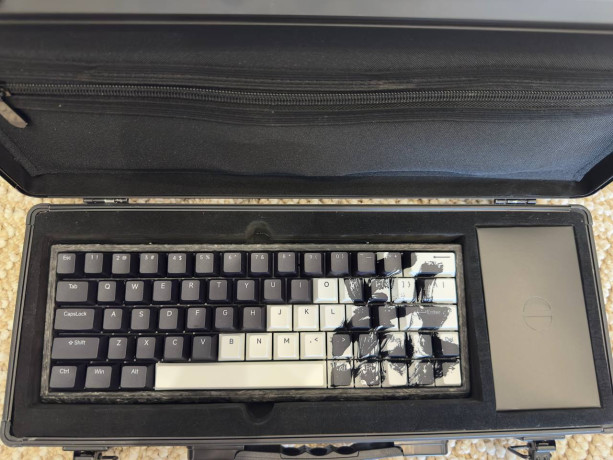 wlmouse-ying63-carbon-fiber-keyboard-limited-edition-big-4
