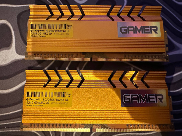 prodam-ozu-zeppelin-supra-gamer-ddr4-16gb-28-2666mhz-big-1