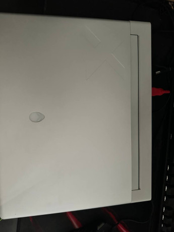 dell-alienware-v-idealnom-sostoianii-big-0