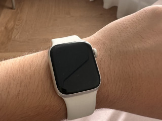 apple-watch-series-5-40mm-aluminium-ceramic-case