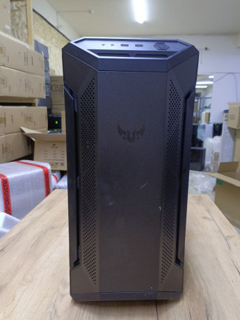 korpus-asus-tuf-gaming-gt501-big-0