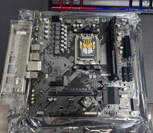 prodam-gigabyte-a620-am5-big-0