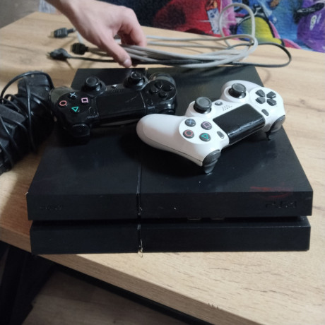 prodam-ps-4-fat-versiia-big-0
