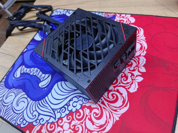 blok-pitaniia-bp-asus-rog-strixmodel-rog-strix-850g-v-otlicnom-sostoianii-pocti-novaia-70000tg-t-big-2