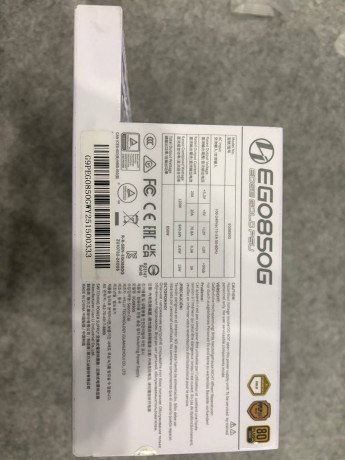 obmeniaiu-belyi-blok-pitaniia-lian-li-850-edge-s-12v-2x6-na-cernyi-ravnoznacnyi-v-ispolzovanii-2-me-big-2